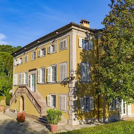 Villa Coselli 's Collection. Luxury Capannori