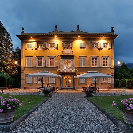 Villa Coselli 's Collection. Luxury Capannori