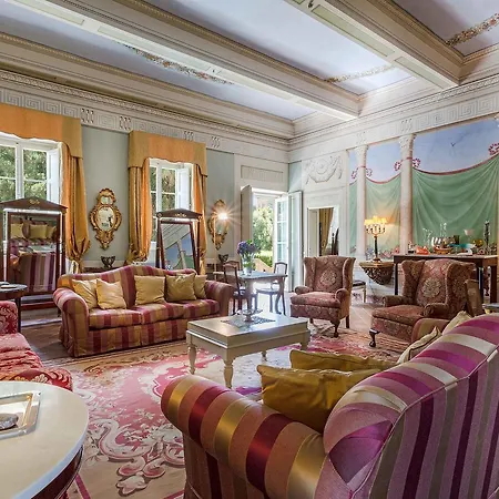 Coselli 's Collection. Luxury Villa Capannori