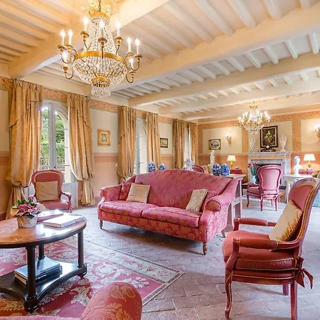 Coselli 's Collection. Luxury Villa Capannori